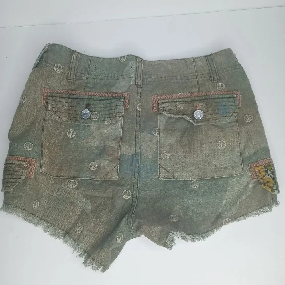 Anthropologie pilcro and the letterpress green shorts size 26P - Picture 3 of 6